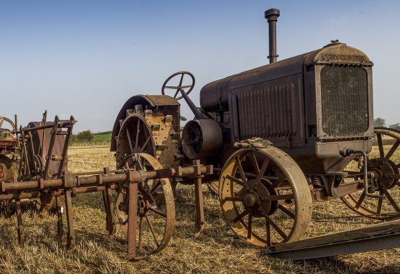 tractor-989665_1920